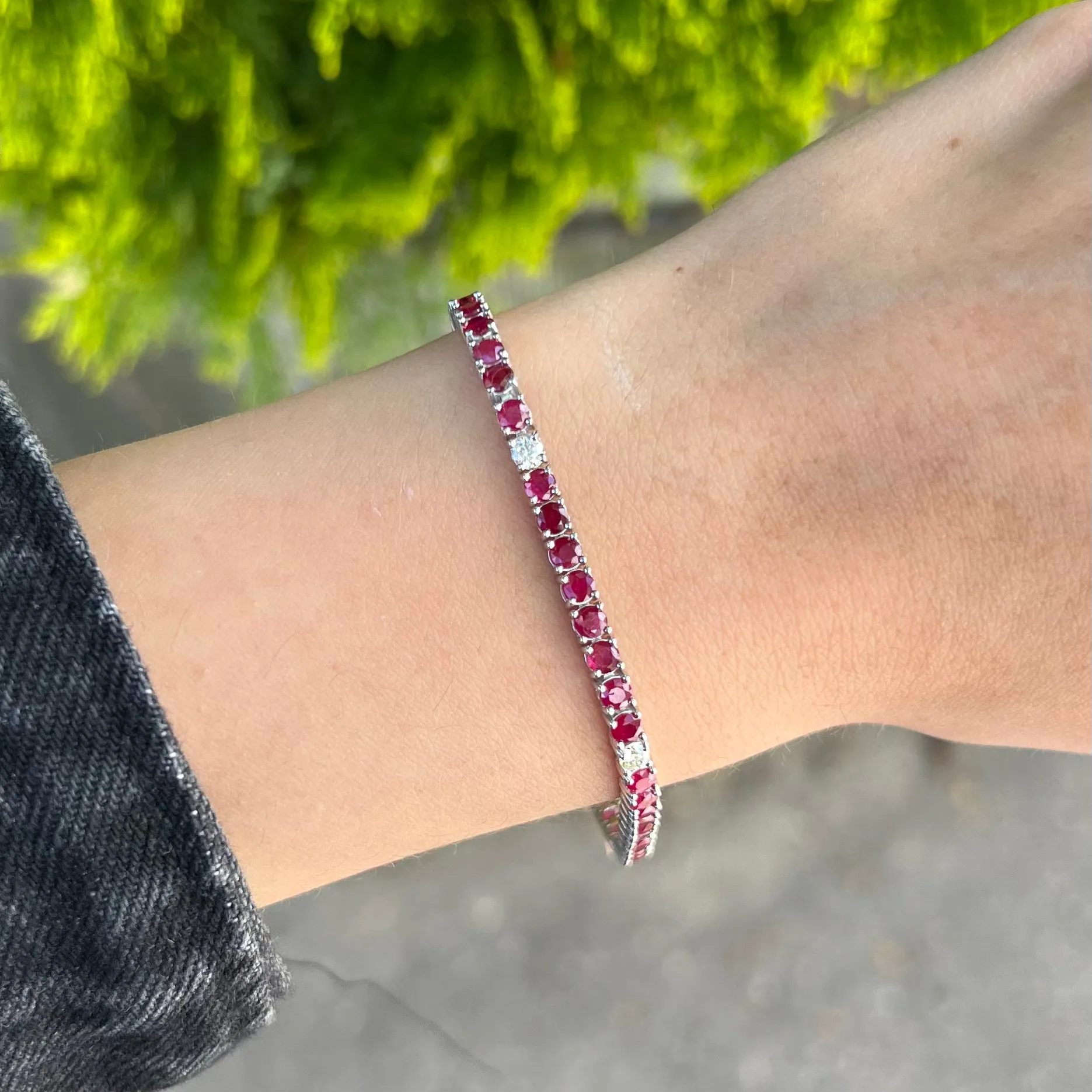 14K GOLD DIAMOND AND RUBY MEDIUM HILARY TENNIS BRACELET