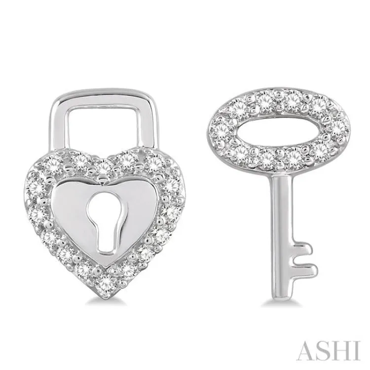1/6 Ctw Heart Lock & Key Charm Round Cut Diamond Earrings in 10K White Gold