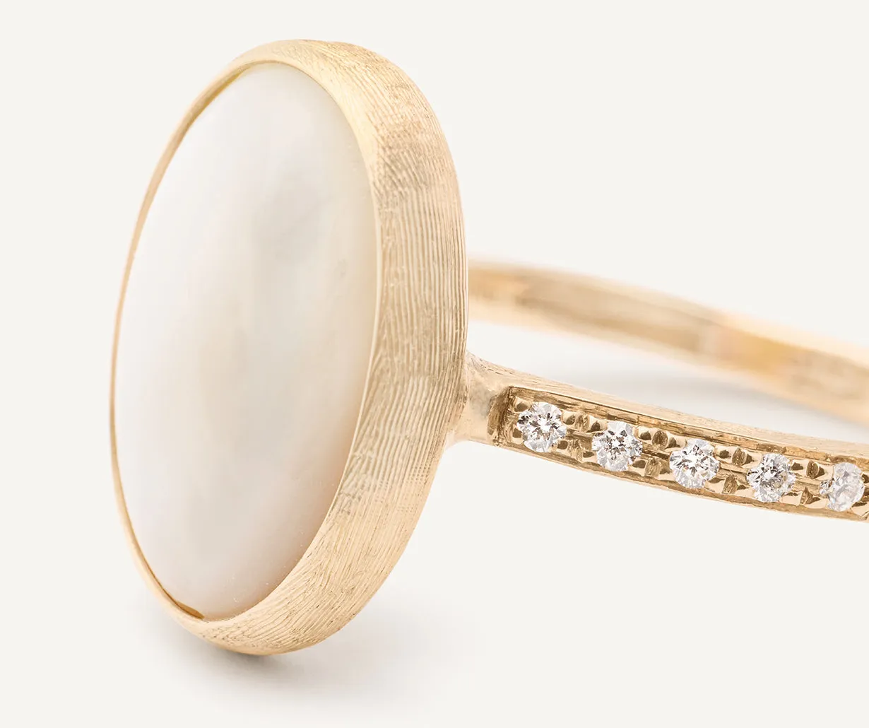 18K Yellow Gold Mother of Pearl Ring with Diamond Pavé Shank