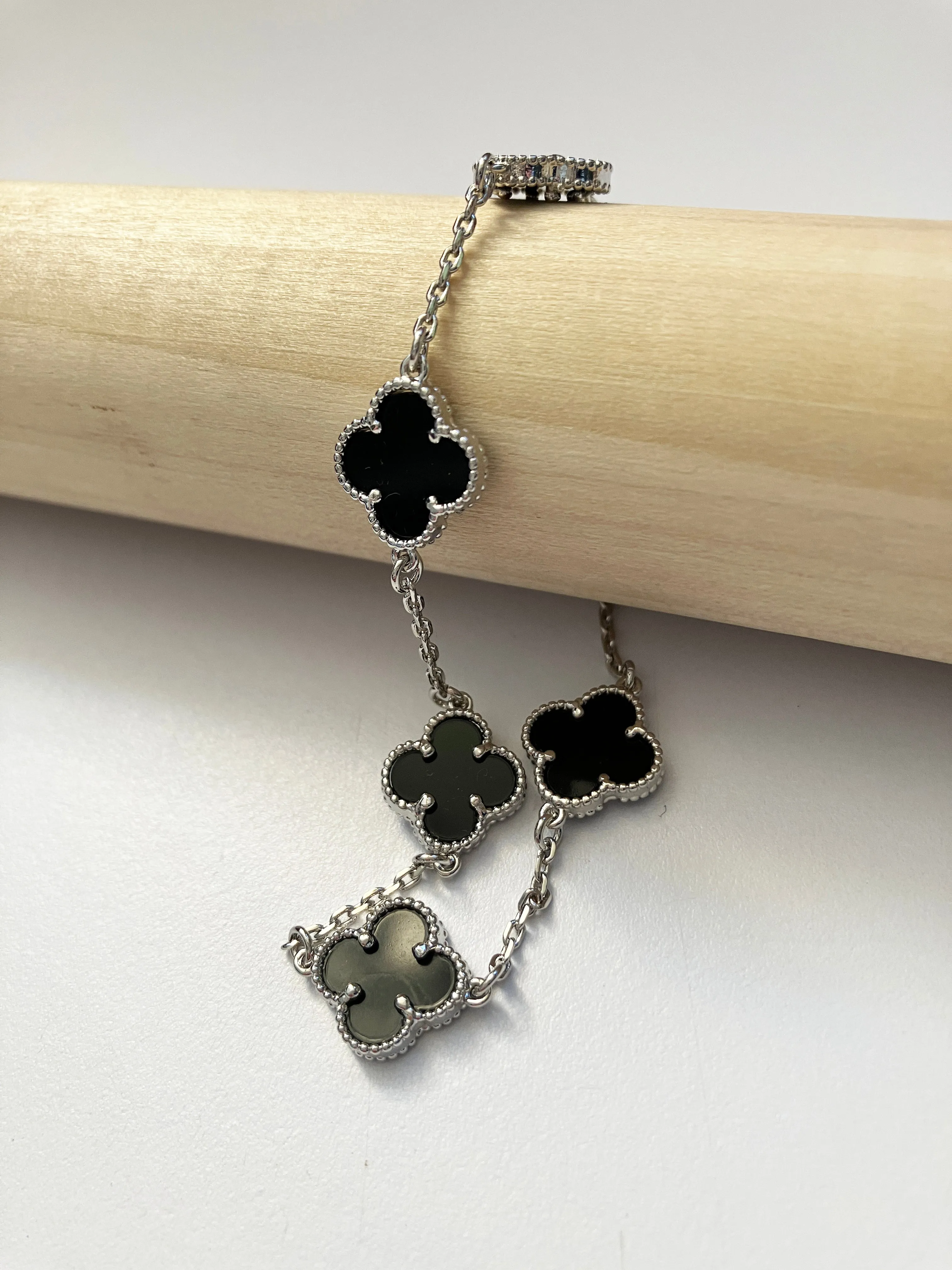 Adjustable Small Onyx Quatrefoil Motif Pendant