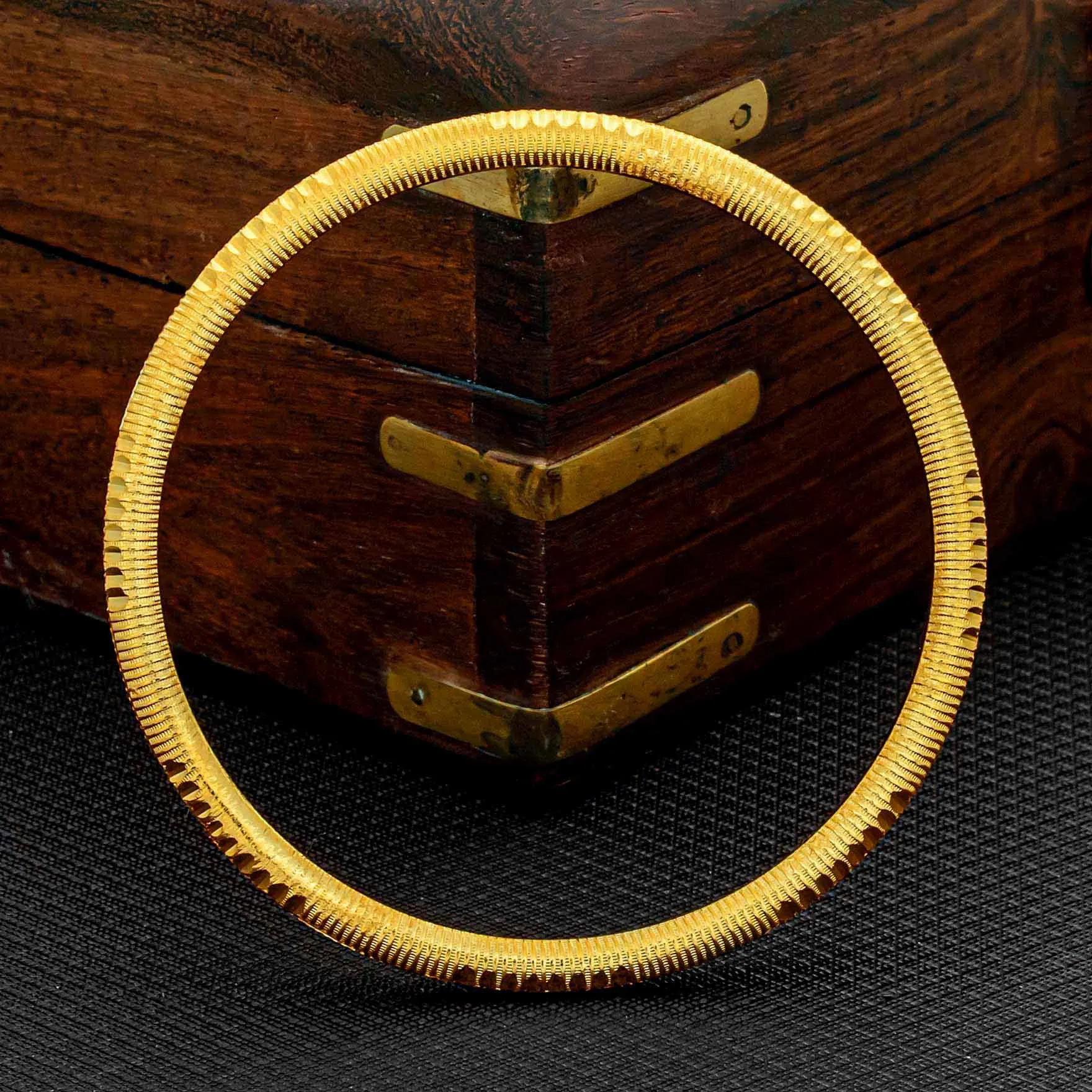 GOLDEN BANGLE PGB64-041