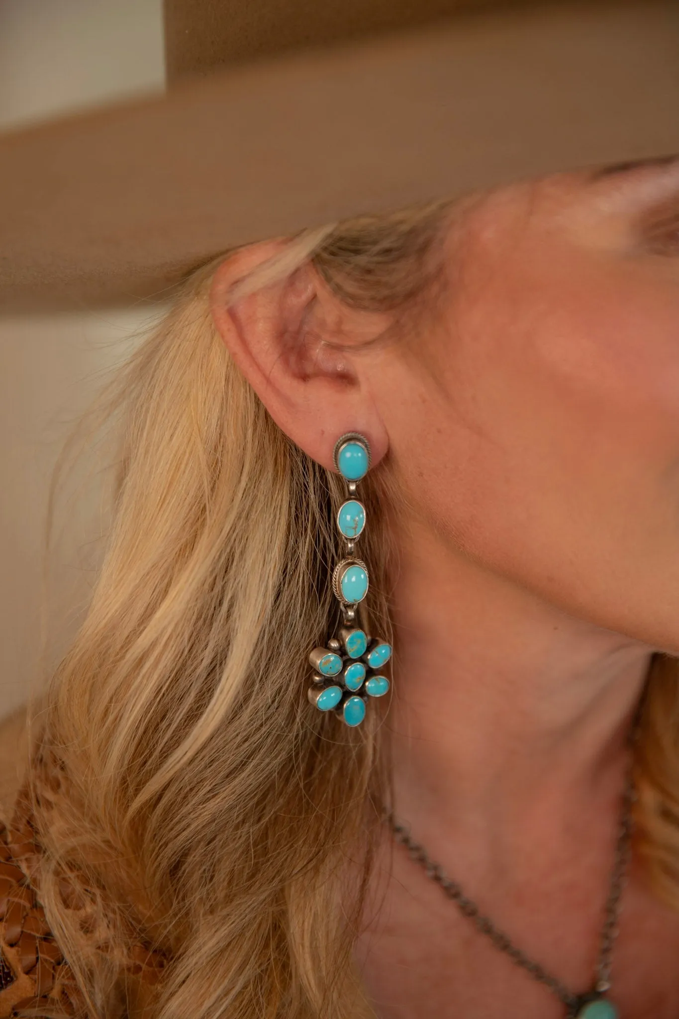 Navajo Handmade Kingman Turquoise Drop Earrings