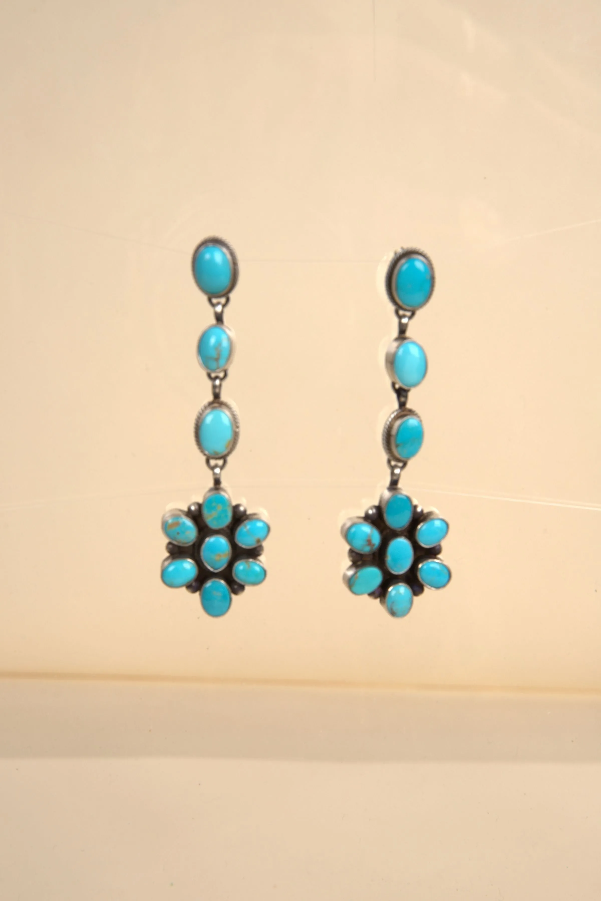 Navajo Handmade Kingman Turquoise Drop Earrings