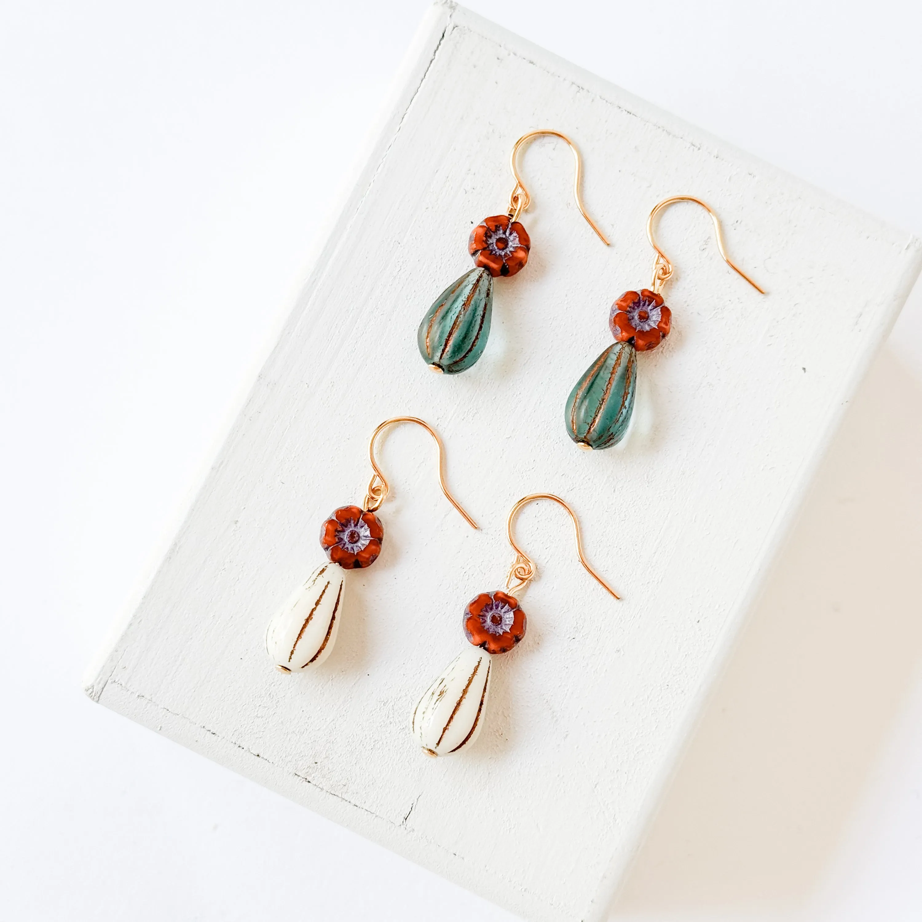 Tiny flower and bead Earrings - WS